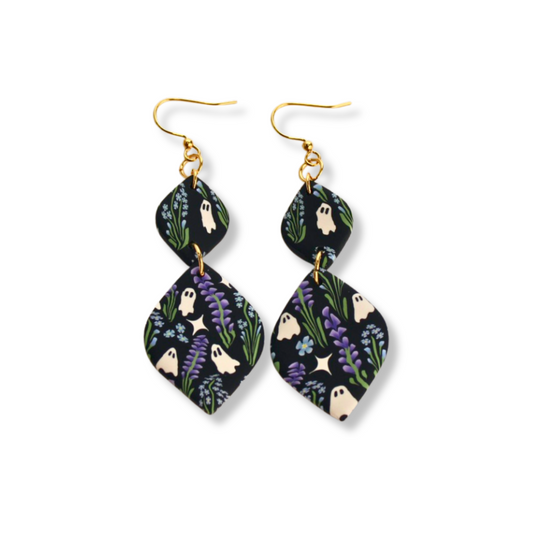 Ghosts and Flowers in Ostara