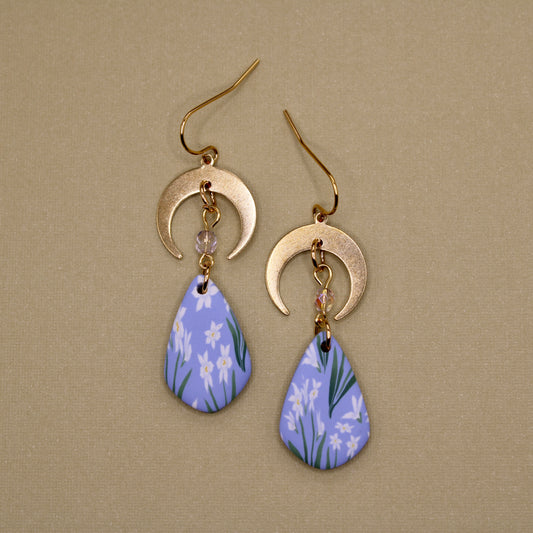 December Birth Month Flower in Luna