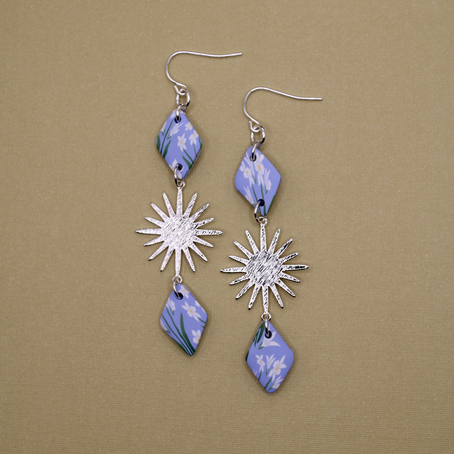 December Birth Month Flower in Sol