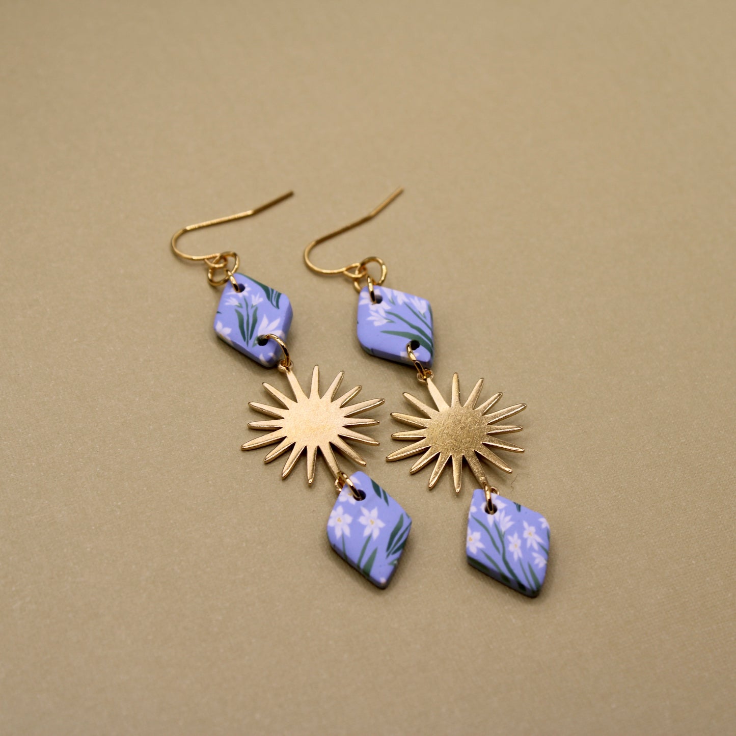 December Birth Month Flower in Sol