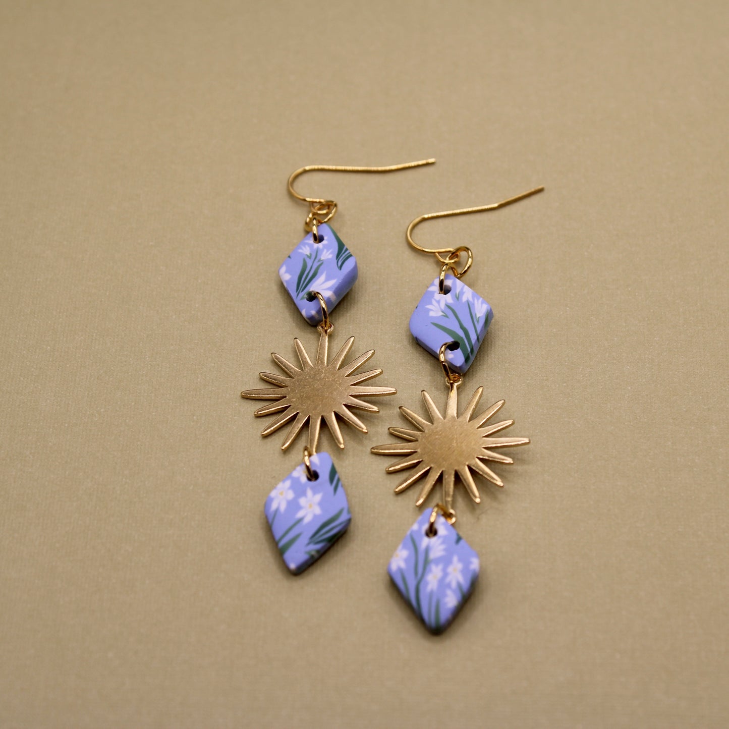December Birth Month Flower in Sol