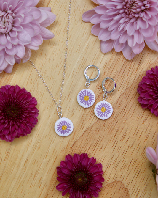 September Birth Month Flower Necklace - Circle Pendant