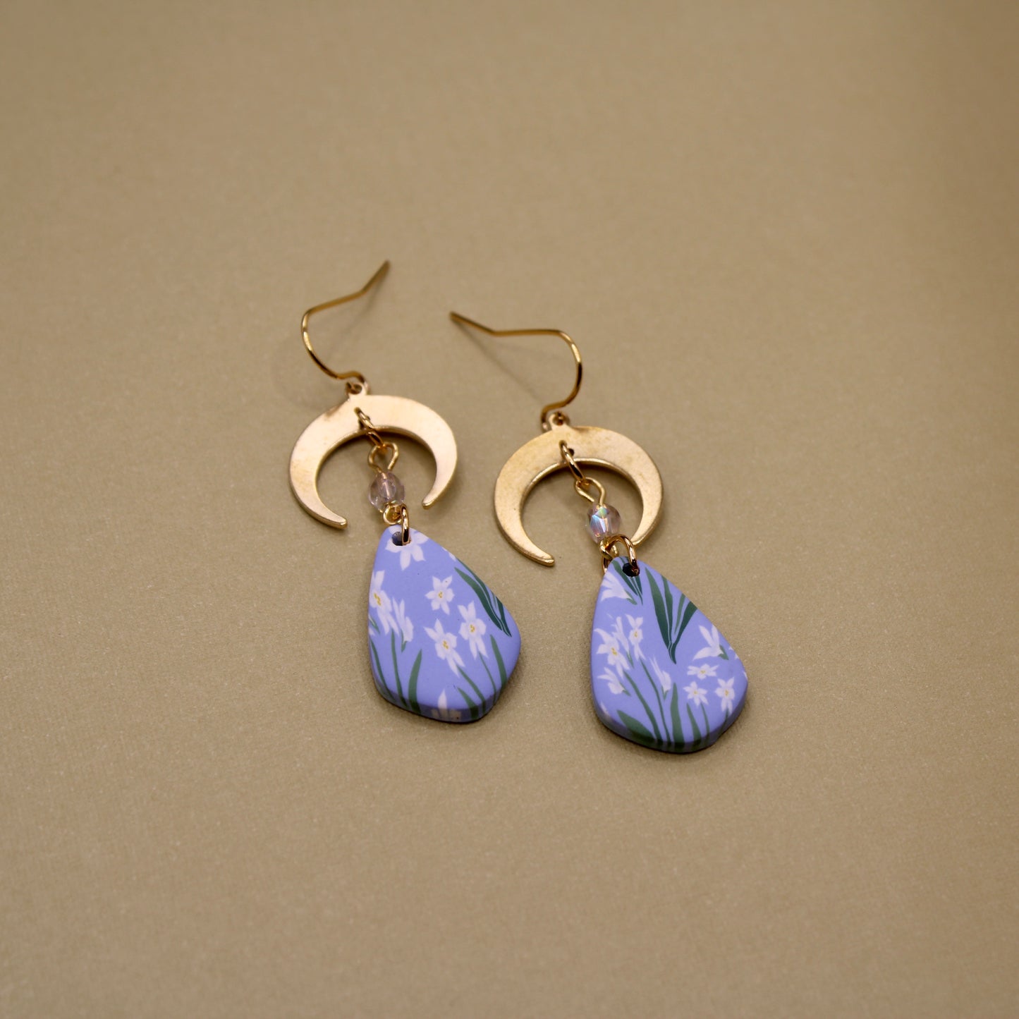 December Birth Month Flower in Luna