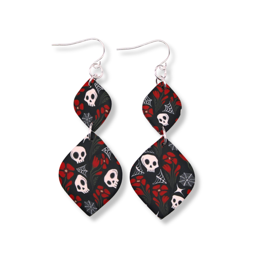 Skulls and Poppies in Ostara